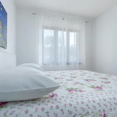 Valentino Apartment Porec Exterior photo
