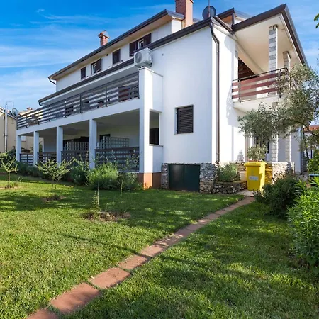 Valentino Apartment Porec Exterior photo
