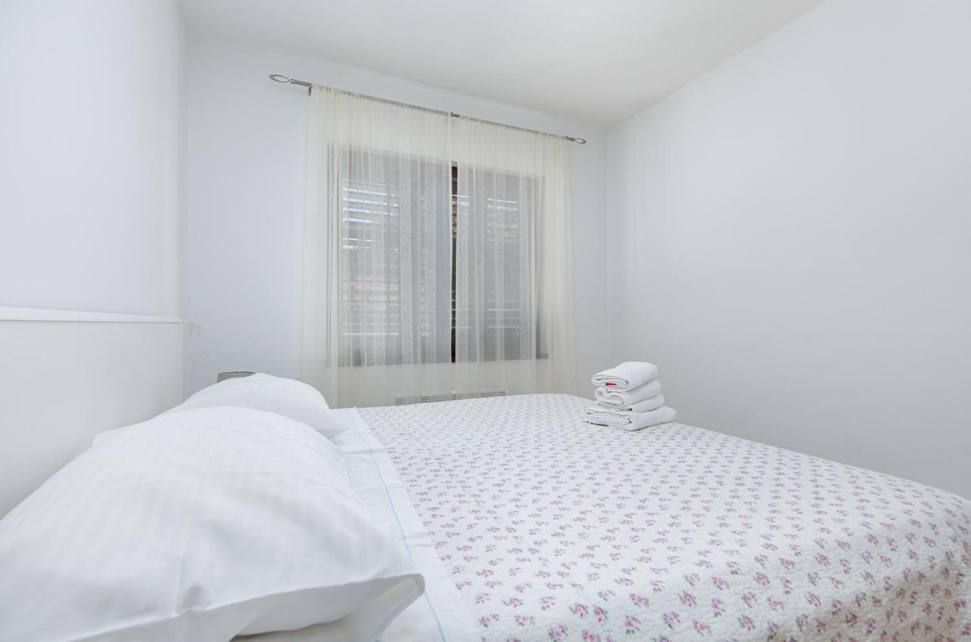 Valentino Apartment
